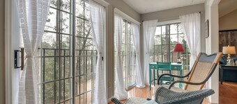 Pinehurst Condo ~ 2 Miles to Downtown & Resort!