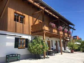 Esterni