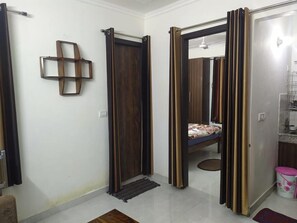 Interior - Raveesh Laga (New Delhi)