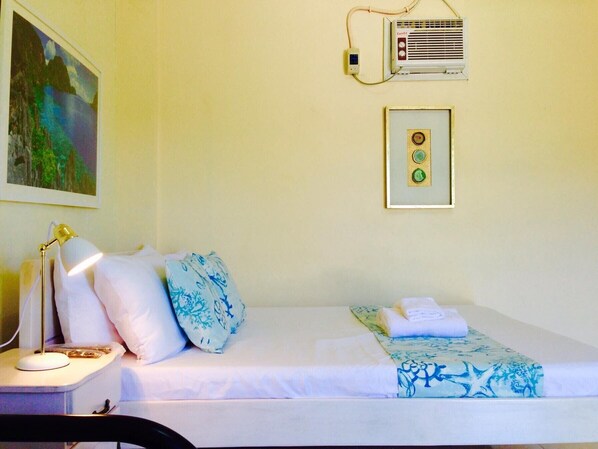 1 chambre, fer et planche à repasser, Wi-Fi, draps fournis