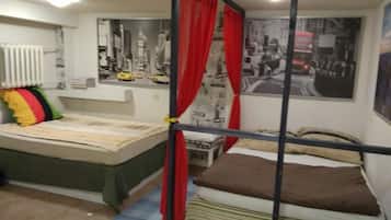 Apartment | 1 bedroom, iron/ironing board