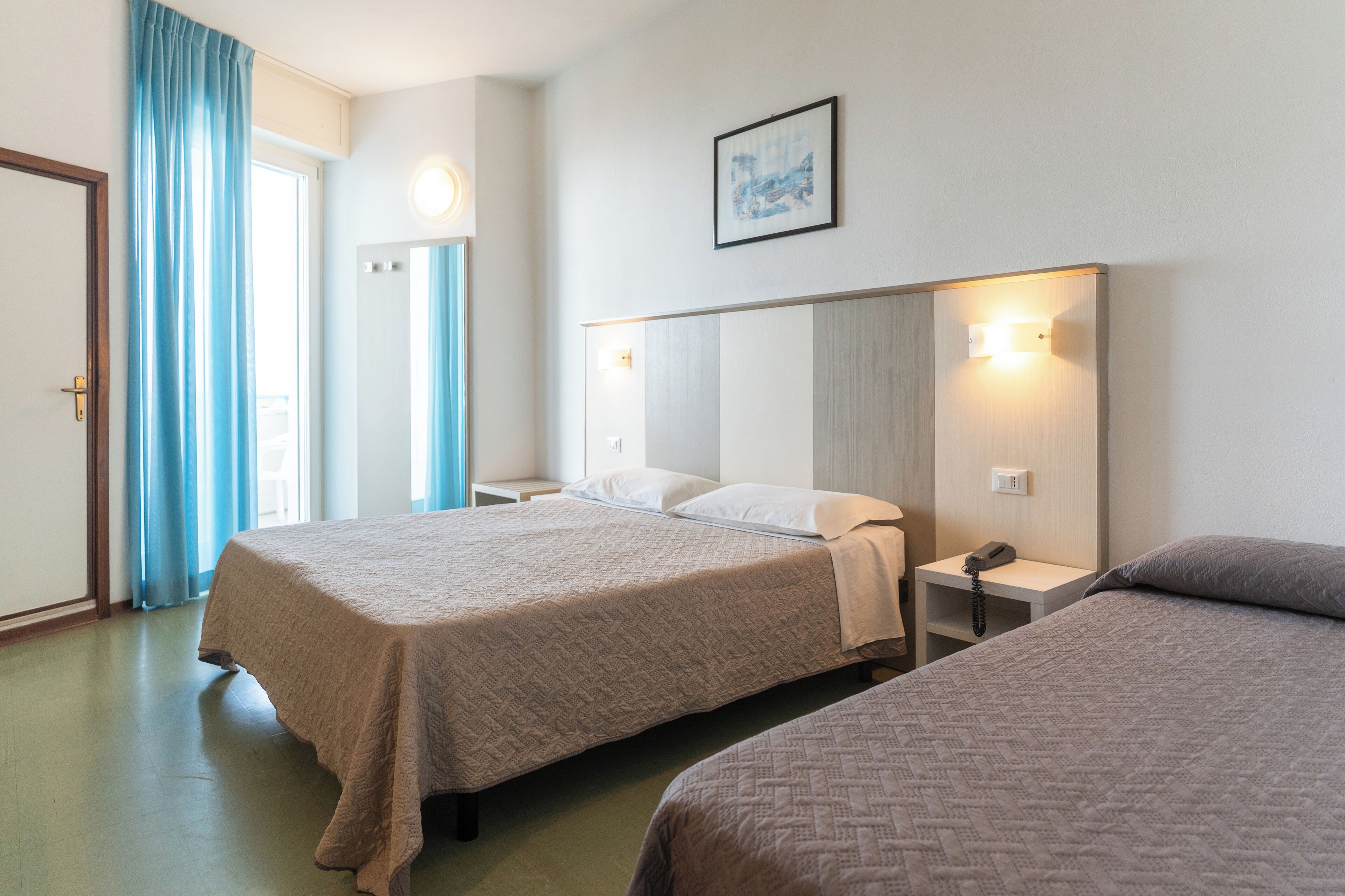 Dreibettzimmer, Meerblick