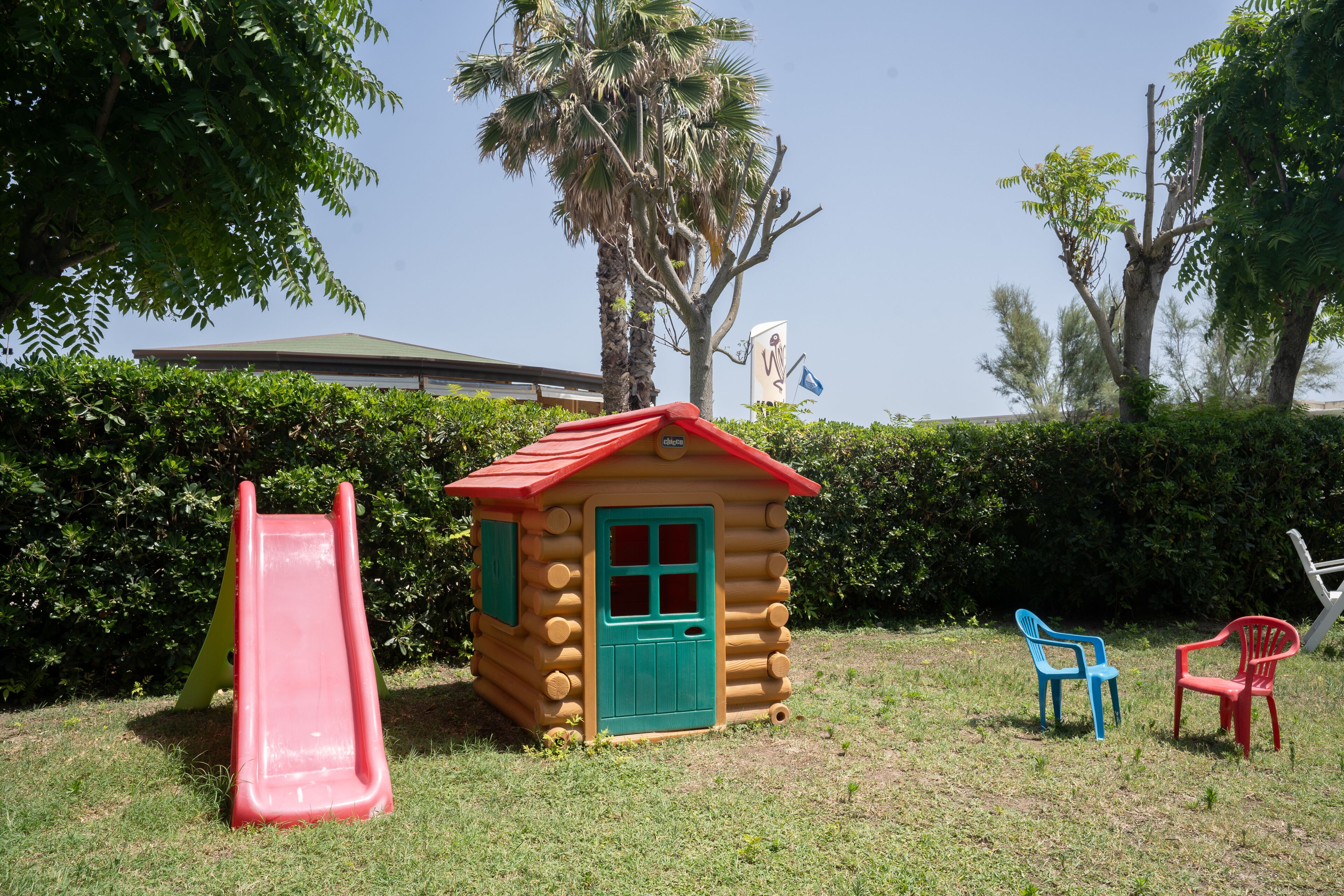 children’s play area – outdoor
