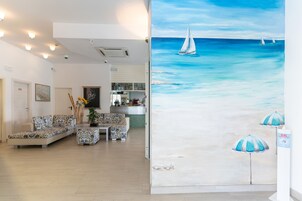 Zona de estar del vestíbulo