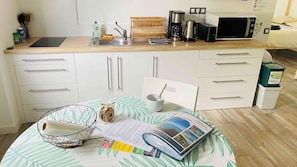 Private kitchen - Appartements Résidence des 3 îles - Binic-Etables sur mer (Binic-Etables-sur-Mer)