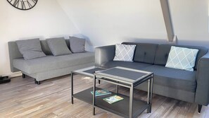 Business Apartment (Manhattan) | Living area - Appartements Résidence des 3 îles - Binic-Etables sur mer (Binic-Etables-sur-Mer)