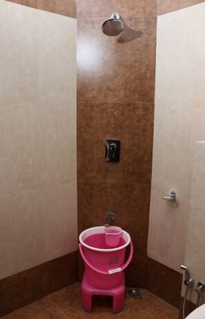 Shower, towels