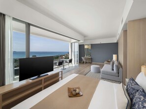 Suite, 1 King Bed, Balcony, Sea View - Andaman Beach Hotel Phuket - Handwritten Collection by Accor (Patong)