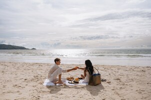 Beach nearby, beach towels