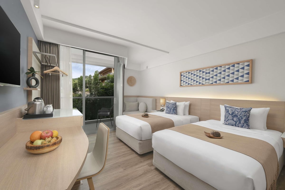 In-room safe, desk, laptop workspace, blackout drapes