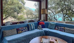Smart TV, fireplace, books - Villa Tanca with Terrace and Views (Monterosso al Mare)