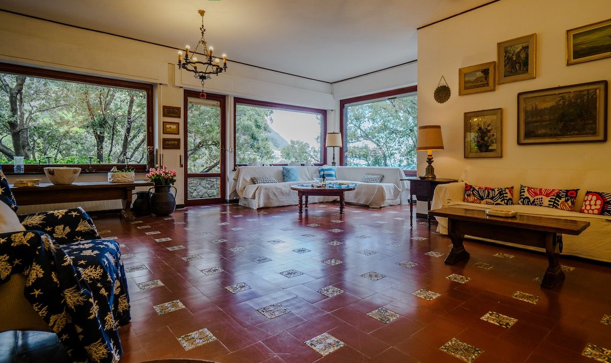 Living room with garden view
