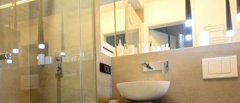 Apartment | Bathroom