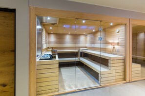 Sauna, hot tub, hot springs/mineral springs, Turkish bath/hammam