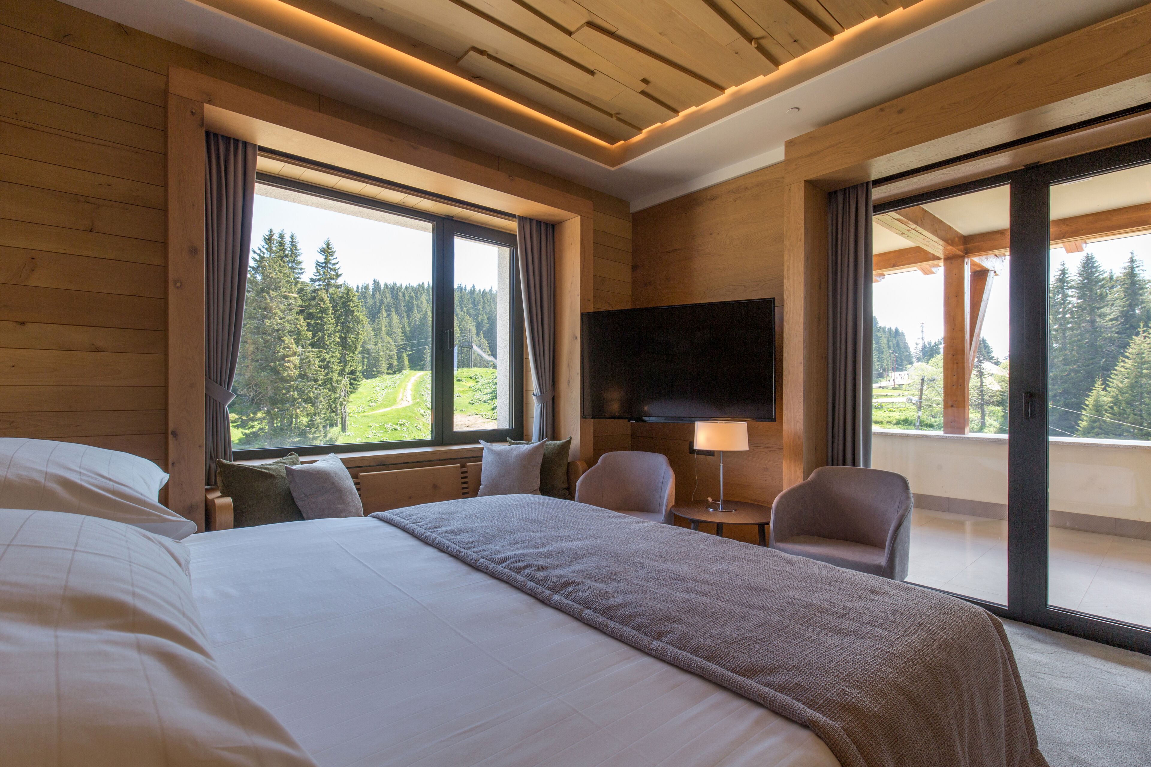 suite, 2 bedrooms, terrace | 1 bedroom, minibar, in-room safe, desk