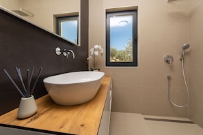 Bathroom - Dalmatian Oasis Luxury Villa (Kastela)
