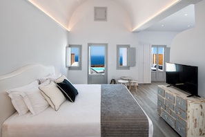 Deluxe Sea View Suite with Private Pool