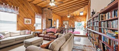 TV, DVD player, offices