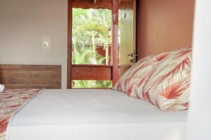 Minibar y ropa de cama 