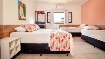 Minibar y ropa de cama