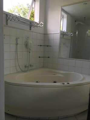 Family House, Accessible | Bathroom - Jardim Secreto - Hostel (Rio de Janeiro)