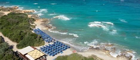 Plage privée, sable blanc, navette gratuite vers la plage