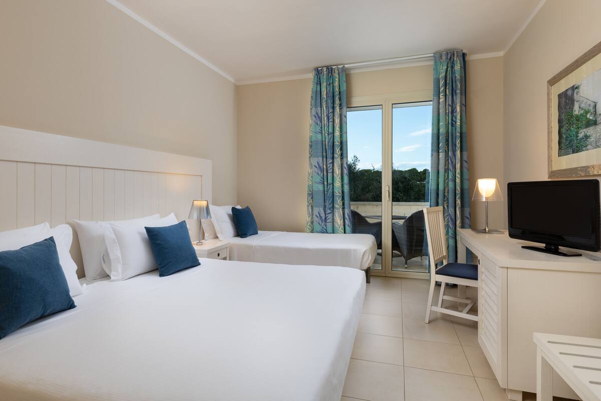 1 bedroom, minibar, in-room safe, desk