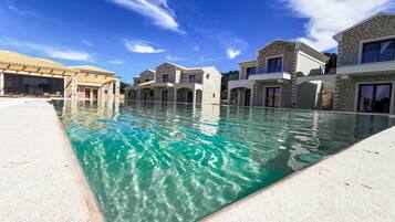Outdoor pool, a heated pool