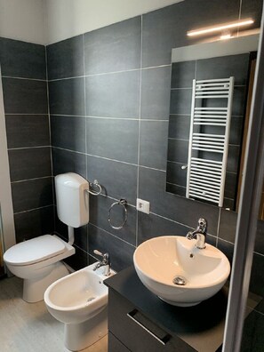 Bathroom - Residence Castelli - Bilocale 6 (Montecchio Maggiore-Alte Ceccato)