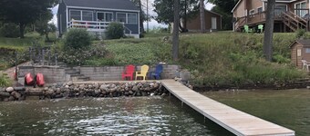 Adorable Cottage on Traverse City's Silver Lake!
