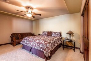 1 Schlafzimmer, Bügeleisen/Bügelbrett, kostenloses WLAN, Bettwäsche