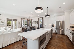 Fridge, microwave, oven, stovetop - Heated Pool! Minutes from Beach! Sonos! (Santa Rosa Beach)