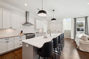 Fridge, microwave, oven, stovetop - Heated Pool! Minutes from Beach! Sonos! (Santa Rosa Beach)