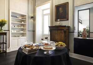 Petit déjeuner buffet