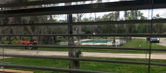 Adventure C1 exterior cabin