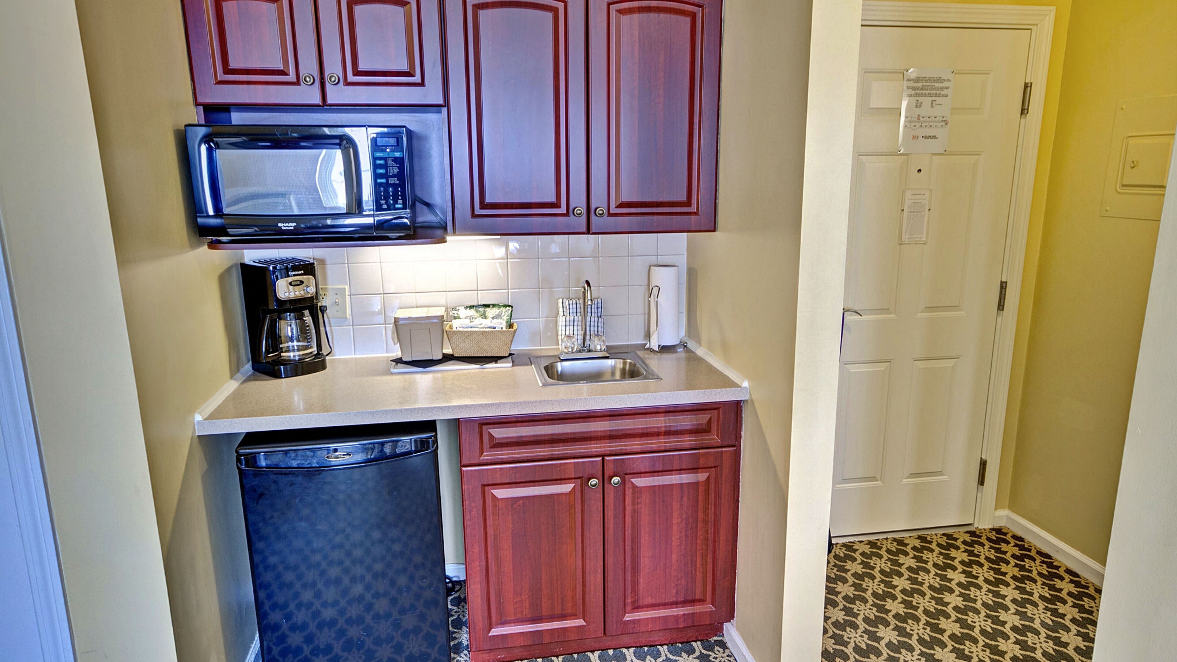 Beavertail Lighthouse, Fort Getty Park &Festivals!