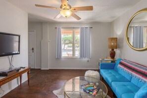 TV - Happy Two-Bedroom in Garfield District (Phoenix)