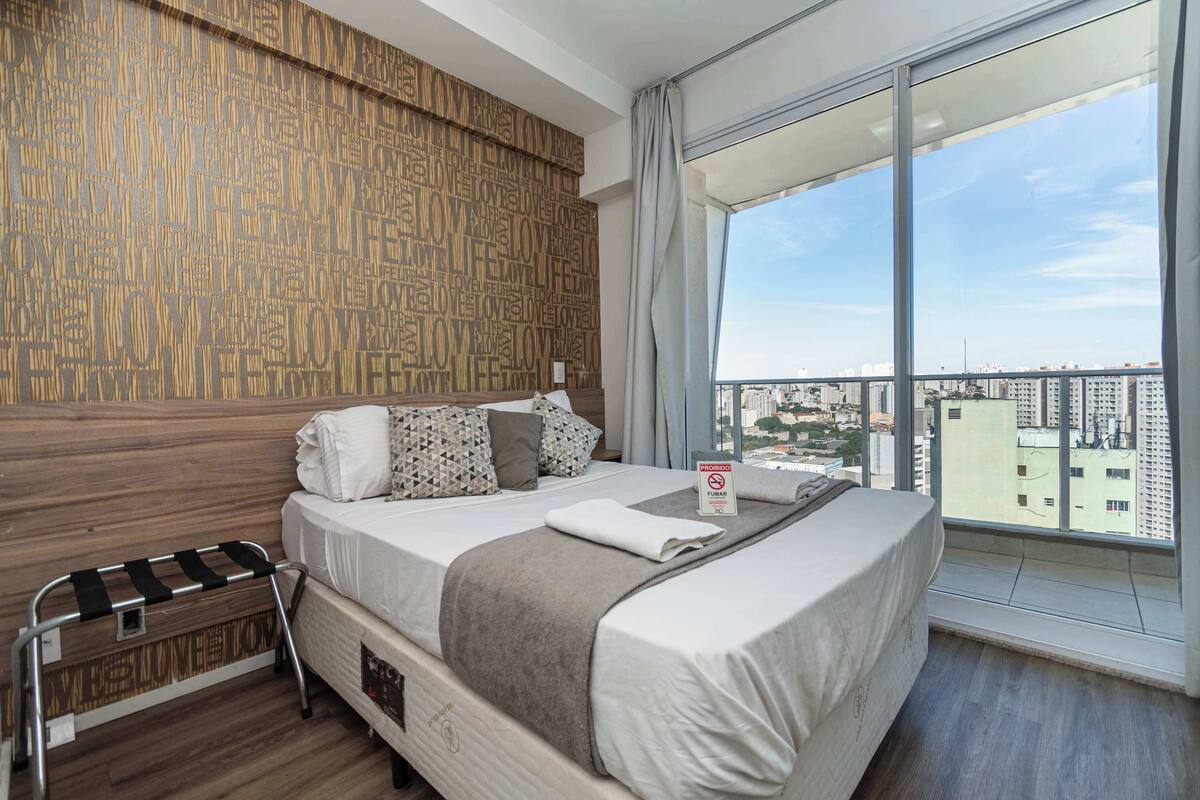 Standard Studio, 1 Double Bed | Premium bedding, desk, laptop workspace, blackout drapes