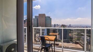 43-inch flat-screen TV with digital channels, LCD TV, Netflix