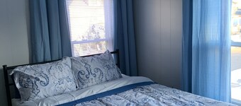 Budget Room Hospital Downtown Pontiac