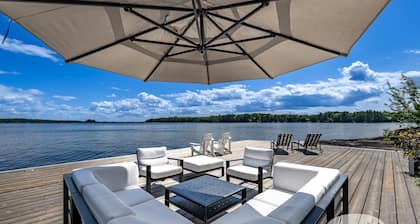 Isla privada del lago Muskoka! 13 habitaciones! 6 playas! ¡Gimnasio! ¡Pista de tenis!