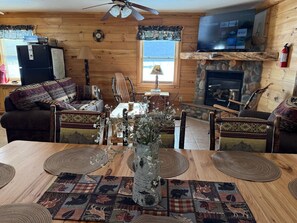 TV, fireplace