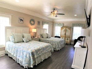 6 bedrooms, desk, iron/ironing board, free WiFi - Gorgeous Oceanfront 6 bdrm, 6 ba. home, heated swim spa, elevator, private! (Edisto Island)