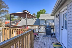 Property grounds - Port Clinton Getaway - Walk to Beach & Restaurants (Port Clinton)