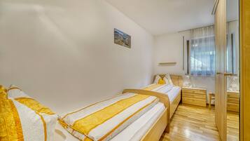 2 habitaciones, wifi gratis y ropa de cama