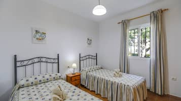 2 soverom, strykejern/-brett, wi-fi (inkludert) og sengetøy