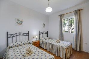 2 soverom, strykejern/-brett, wi-fi (inkludert) og sengetøy