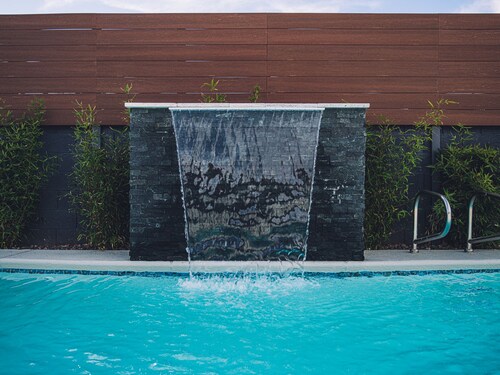 15 min to Las Vegas Strip / Heated Pool