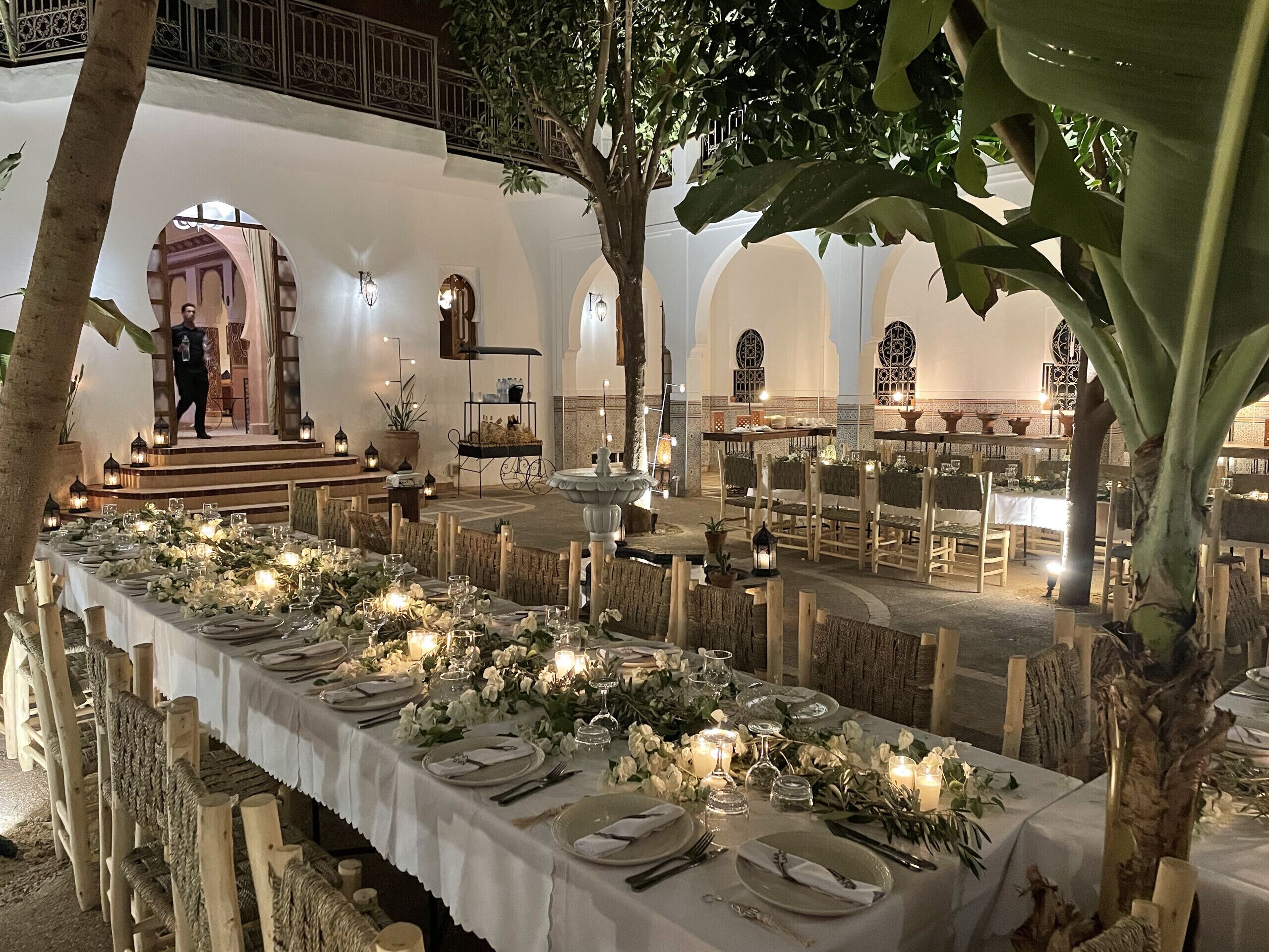 Zona a l'aire lliure per a la celebració de banquets
