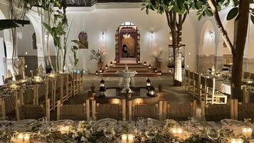 Espace banquet en plein air